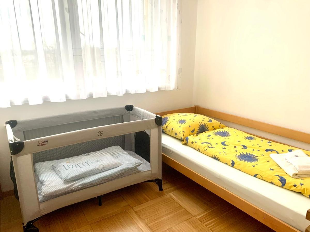 Geraeumige Ferienwohnung Im Zentrum ซังคท์เพิลเทน ภายนอก รูปภาพ